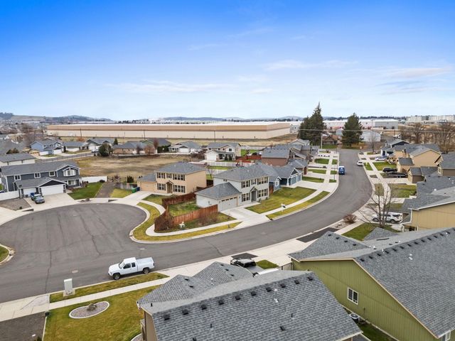 9015 W Silver St, Cheney, WA 99004