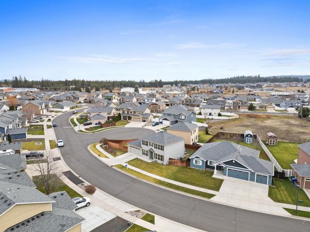 9015 W Silver St, Cheney, WA 99004