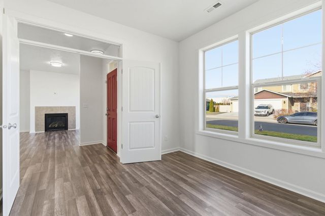 9015 W Silver St, Cheney, WA 99004