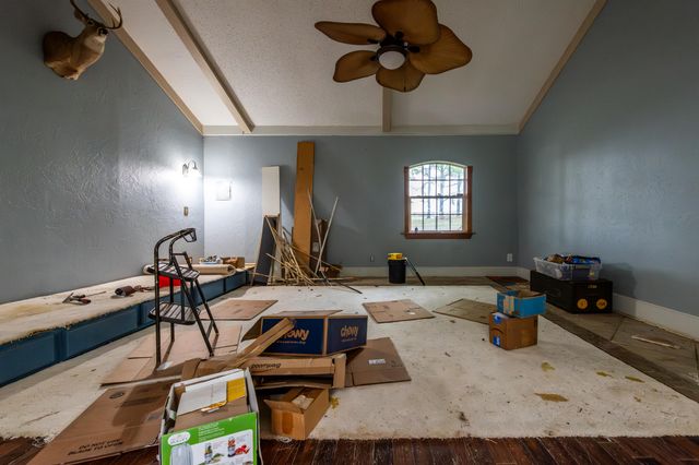 26328 S 4420 Road, Vinita, OK 74301