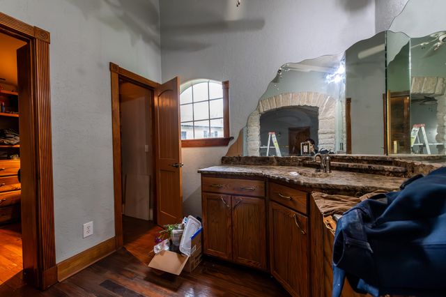 26328 S 4420 Road, Vinita, OK 74301