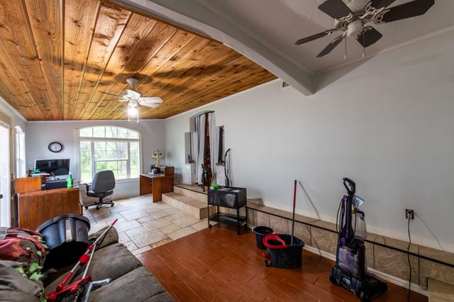 26328 S 4420 Road, Vinita, OK 74301