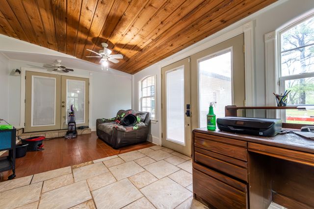 26328 S 4420 Road, Vinita, OK 74301
