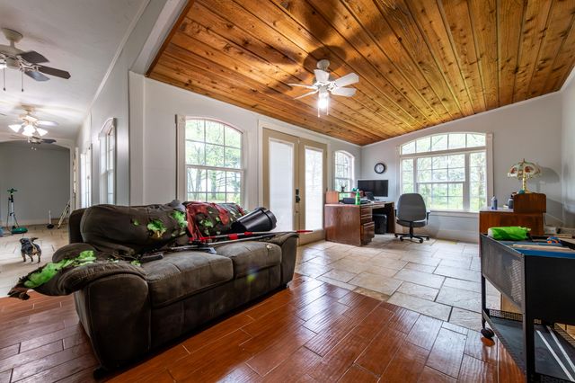 26328 S 4420 Road, Vinita, OK 74301