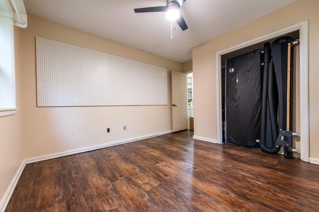26328 S 4420 Road, Vinita, OK 74301