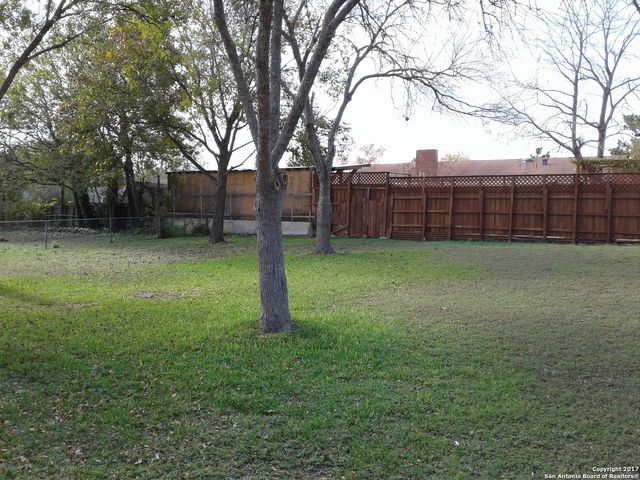 11619 HONEY GROVE ST, Live Oak, TX 78233