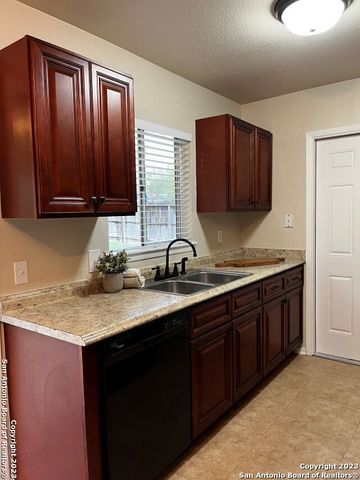 11619 HONEY GROVE ST, Live Oak, TX 78233