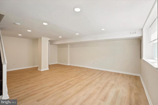 668 RENZ ST, Philadelphia, PA 19128