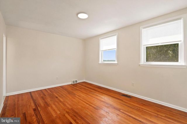 668 RENZ ST, Philadelphia, PA 19128