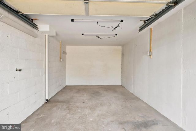 668 RENZ ST, Philadelphia, PA 19128