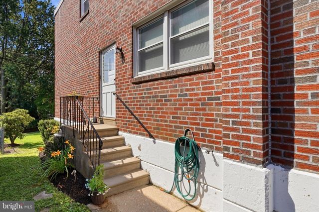 668 RENZ ST, Philadelphia, PA 19128
