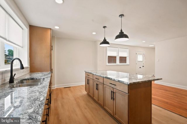 668 RENZ ST, Philadelphia, PA 19128