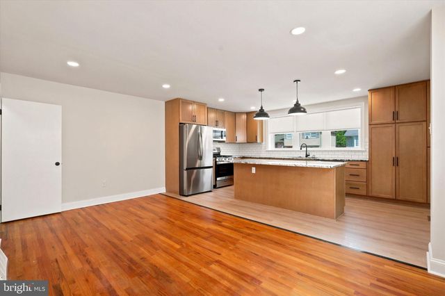 668 RENZ ST, Philadelphia, PA 19128