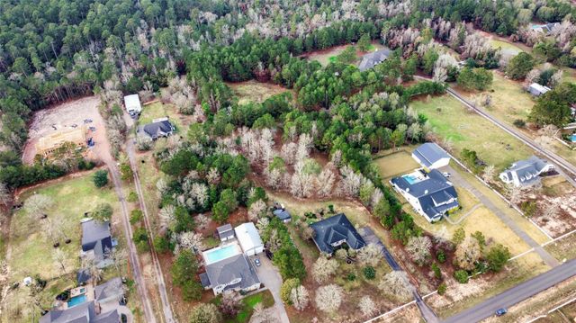 8584 Grand Lake Estates Drive, Montgomery, TX 77316