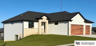 8700 Honeybee Lane, Lincoln, NE 68526