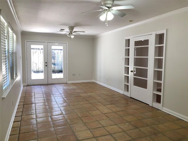 1234 S Gardenia Drive, Houston, TX 77018