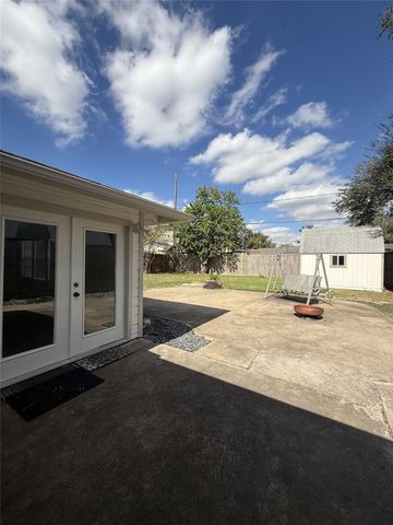 1234 S Gardenia Drive, Houston, TX 77018