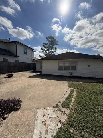 1234 S Gardenia Drive, Houston, TX 77018