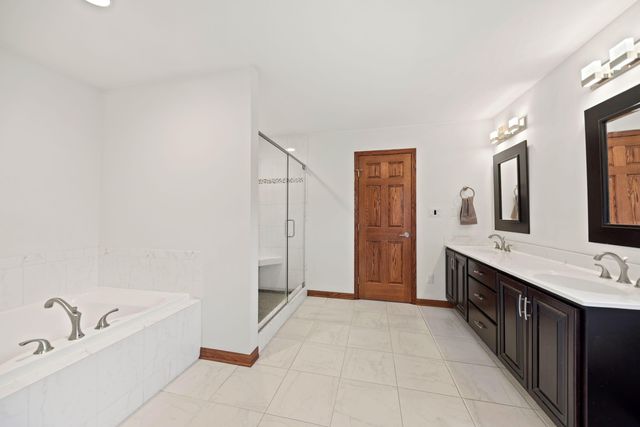 411 Anniston Lane, Schererville, IN 46375