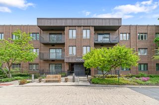 1000 Deerfield Road 101, Highland Park, IL 60035
