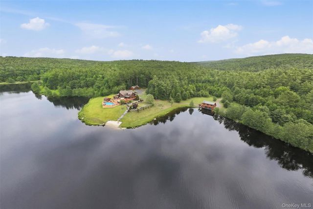 91 Crawford Road, Barryville, NY 12719