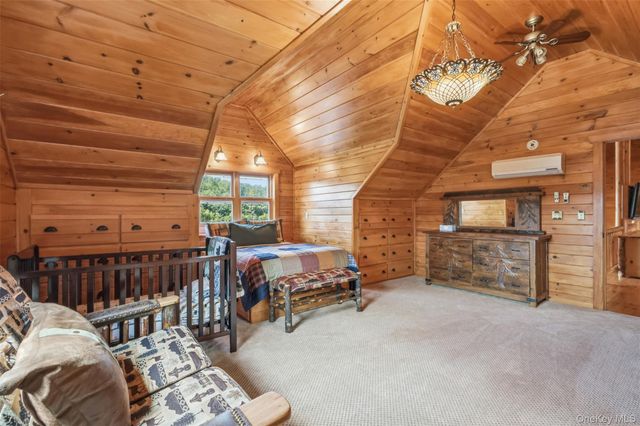 91 Crawford Road, Barryville, NY 12719