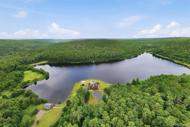 91 Crawford Road, Barryville, NY 12719
