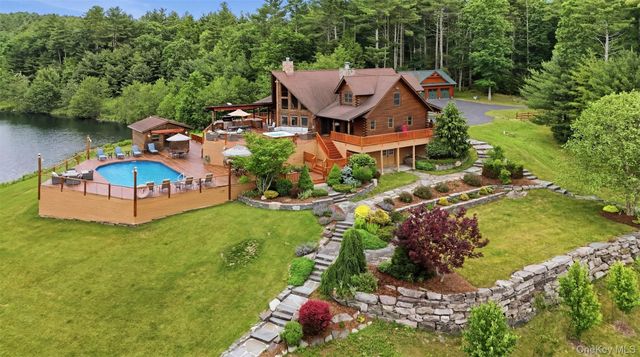91 Crawford Road, Barryville, NY 12719