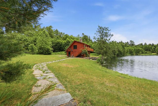 91 Crawford Road, Barryville, NY 12719