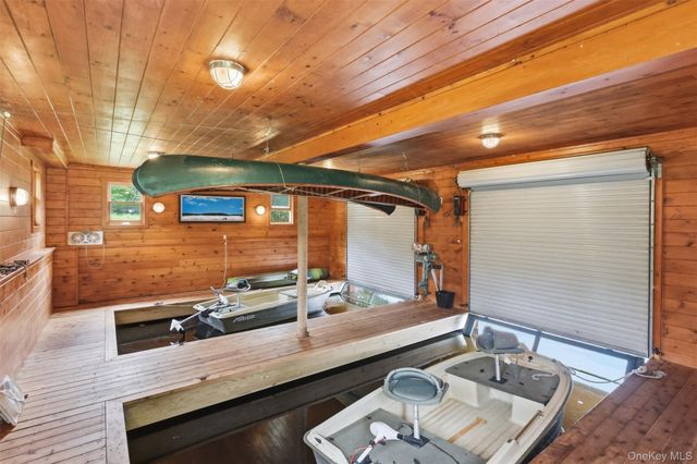 91 Crawford Road, Barryville, NY 12719