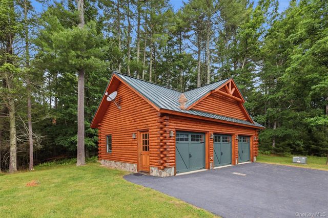 91 Crawford Road, Barryville, NY 12719