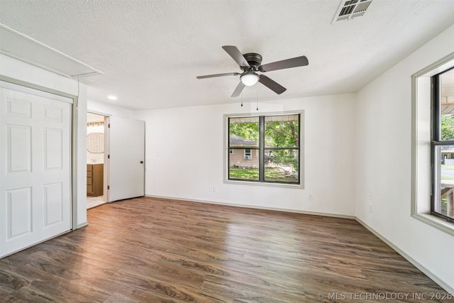 218 S Whitaker Street, Pryor, OK 74361