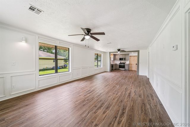 218 S Whitaker Street, Pryor, OK 74361