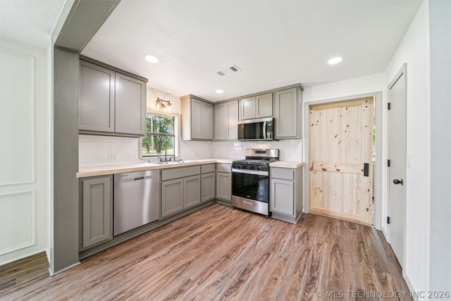 218 S Whitaker Street, Pryor, OK 74361