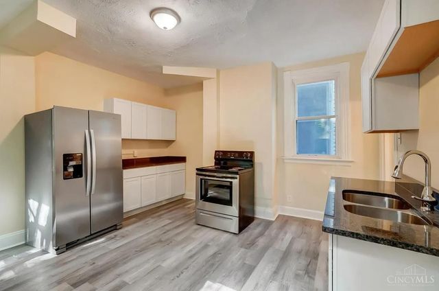 758 Straight Street, Cincinnati, OH 45214