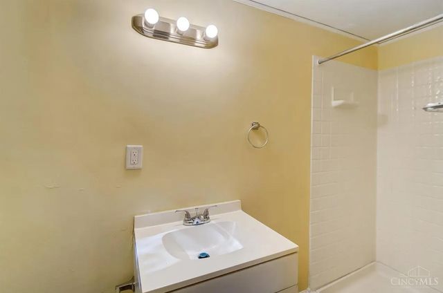 758 Straight Street, Cincinnati, OH 45214
