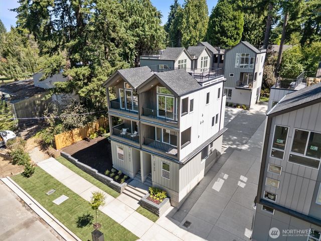 10750 Interlake Avenue N, Seattle, WA 98133