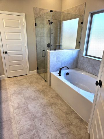 11700 Blackfoot Court, Godley, TX 76044