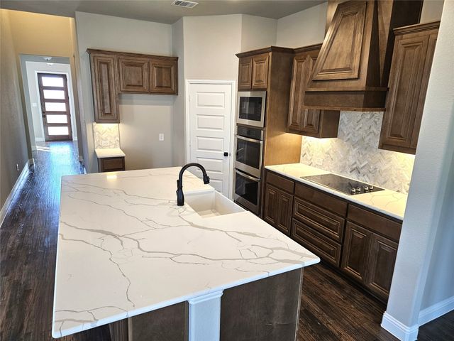 11700 Blackfoot Court, Godley, TX 76044