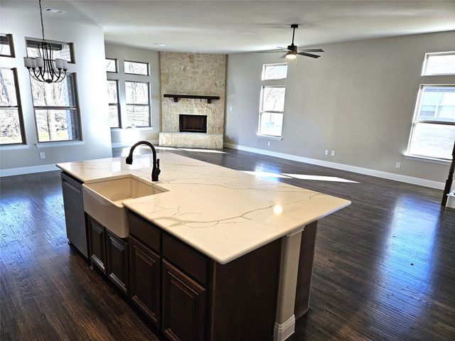 11700 Blackfoot Court, Godley, TX 76044