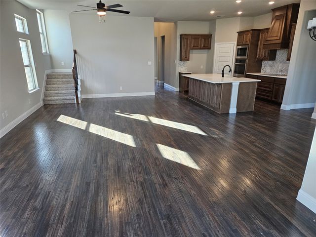 11700 Blackfoot Court, Godley, TX 76044