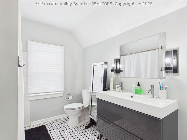 4506 Noyes Avenue, Charleston, WV 25304