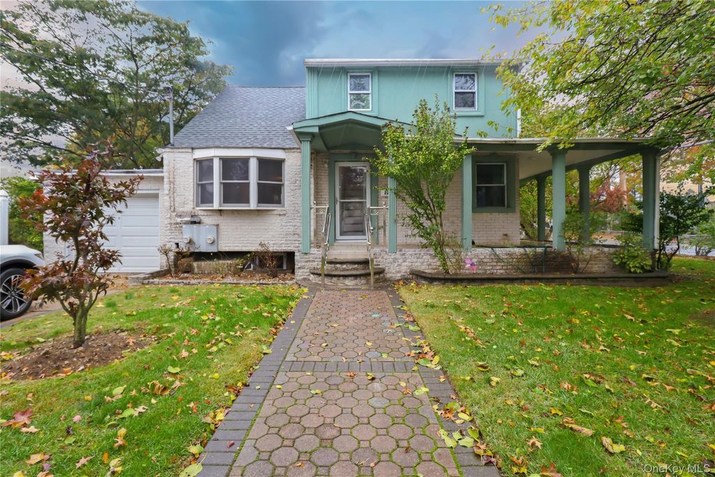 229 E Hawthorne Avenue, Valley Stream, NY 11580
