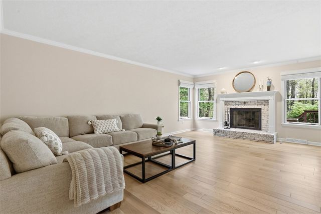 700 Bridle Path, Marshall, PA 15090