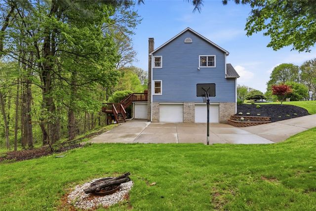 700 Bridle Path, Marshall, PA 15090