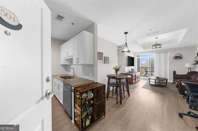 325 East Paces Ferry Road NE 504, Atlanta, GA 30305