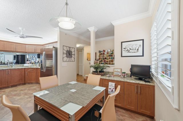 2541 N Nob Hill Road 302, Sunrise, FL 33322