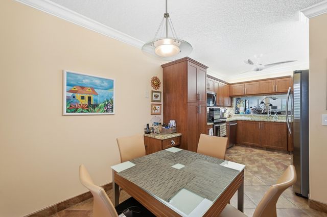 2541 N Nob Hill Road 302, Sunrise, FL 33322