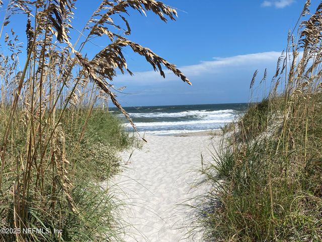 747 JASMINE Street, Atlantic Beach, FL 32233