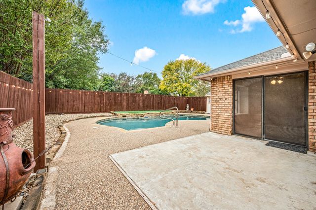 1037 Colony Street, Flower Mound, TX 75028